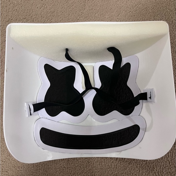 Marshmello costume mask - Picture 3 of 3
